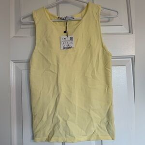 NEW Zara Yellow Sleeveless Top - Women’s size Large - Soft Yellow